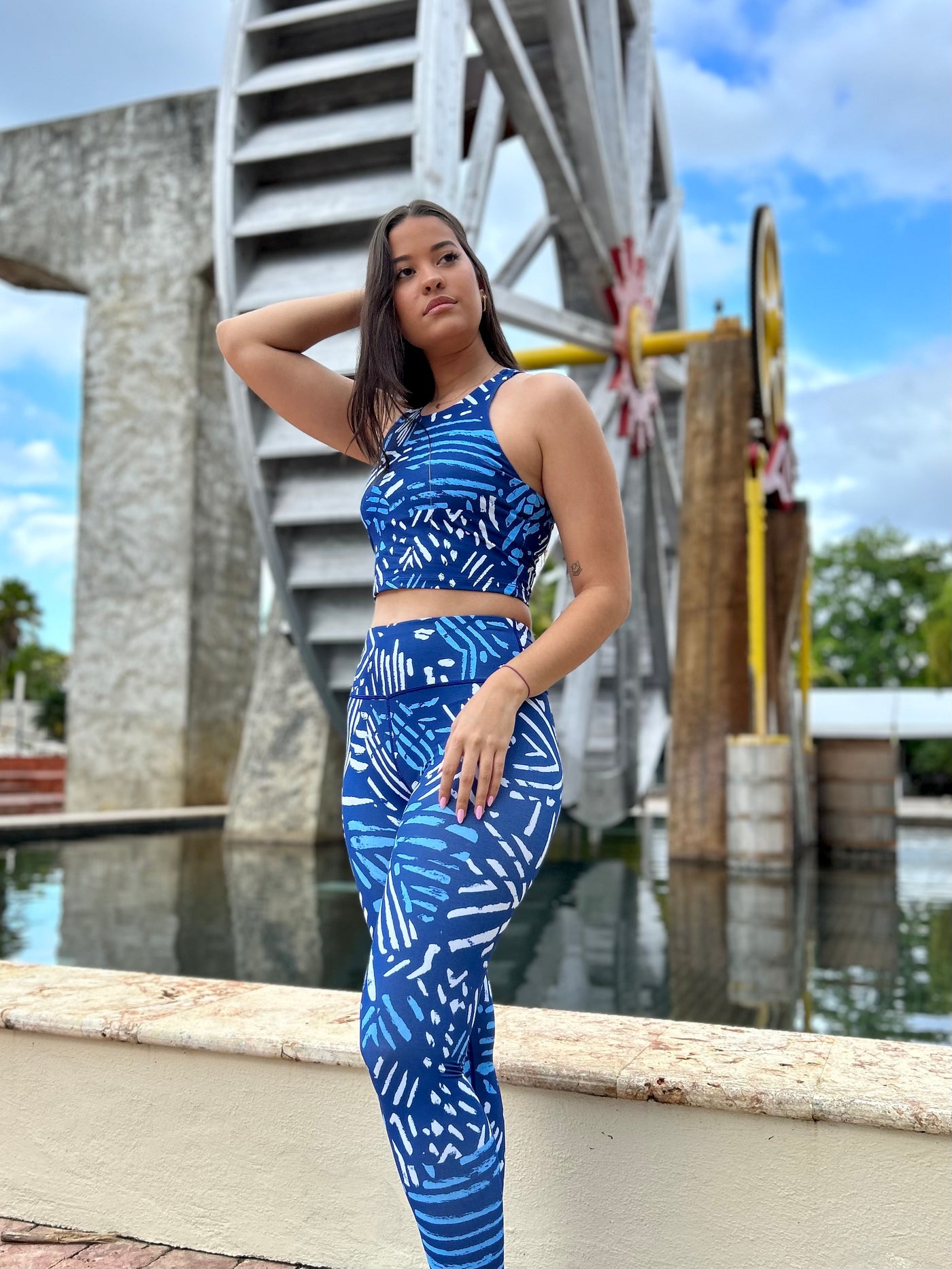 GEO BLUE LEGGINGS